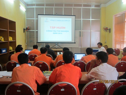 PCSL triển khai các giải pháp thực hiện "Năm kinh doanh và dịch vụ khách hàng"